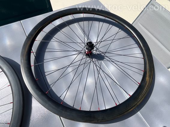 Paires de roues DTSwiss carbone tubeless 38mm moyeux 240s XDR Disque - 4