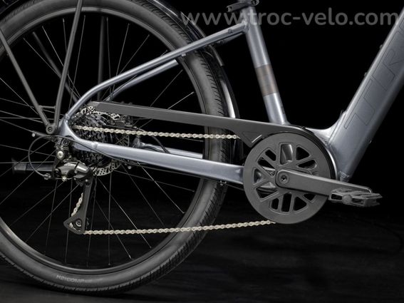 Velo De Ville Electrique Trek Verve  1 Lowstep Lt 250wh Shimano Acera 8v Gris   Velo D Exposition - 8