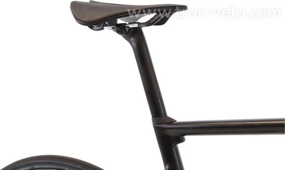 Produit Reconditionne    Wilier 0 Slr Di2 12v    Noir   Velo De Route   Tres Bon Etat - 8