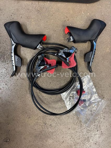 Leviers de frein et manettes de vitesses SRAM Red Etap AXS