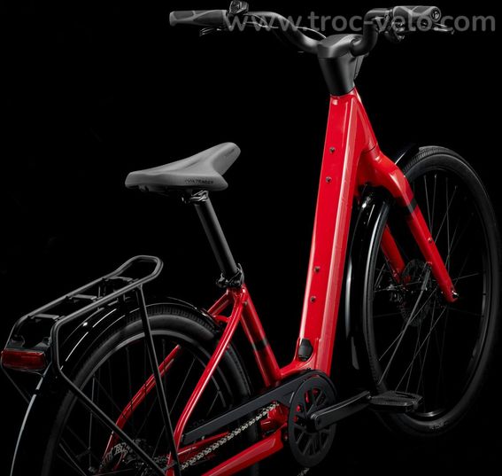 Velo De Ville Electrique Trek Verve  1 Lowstep Lt 250wh Shimano Acera 8v Rouge   Velo D Exposition - 3