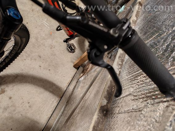 VTT scale 925 tout carbone,taille M - 8