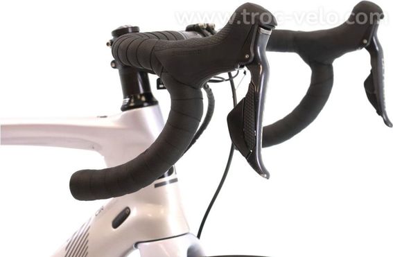 Produit Reconditionne Bh G7 Disc 5 5 Di2 11v Blanc Velo De Route Tres Bon Etat - 6