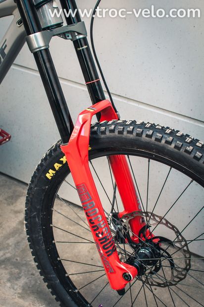 DH Nukeproof Dissent 275 2022 M - 5