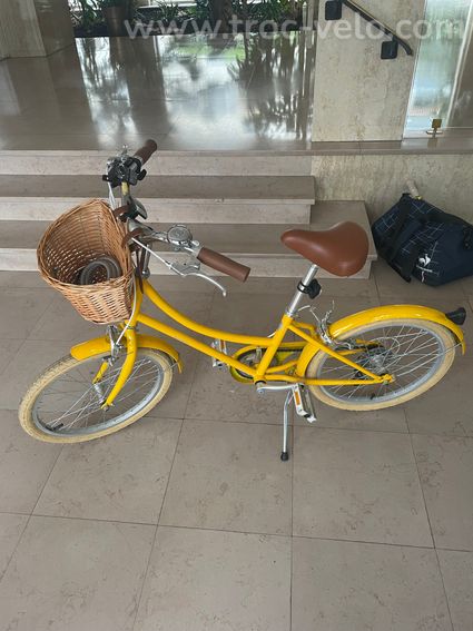 Vélo enfant Bobbin Gingersnap 20" — Jaune, panier osier