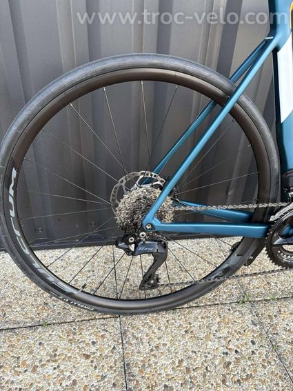 Colnago V3 bleu MKBL 105 Di2 12v 56S - 2