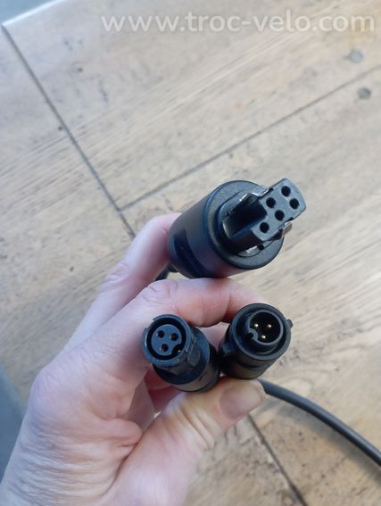 Chargeur batterie VAE marque BH - 3