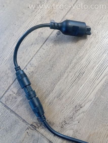 Chargeur batterie VAE marque BH - 5