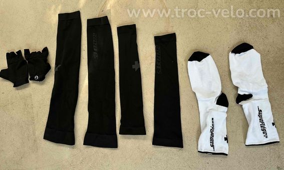 Kit textile complet Assos (Maillot, cuissard, coupe-vent...) - 5