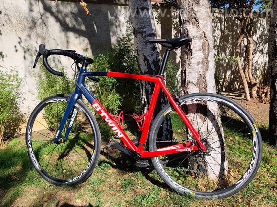 Velo de course decathlon btwin taille L - 2