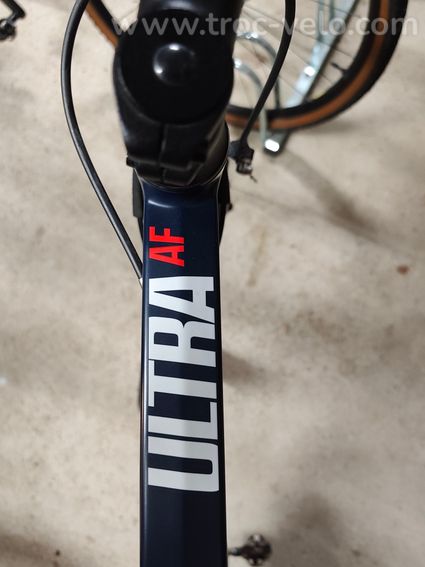 Velo de course decathlon btwin taille L - 4