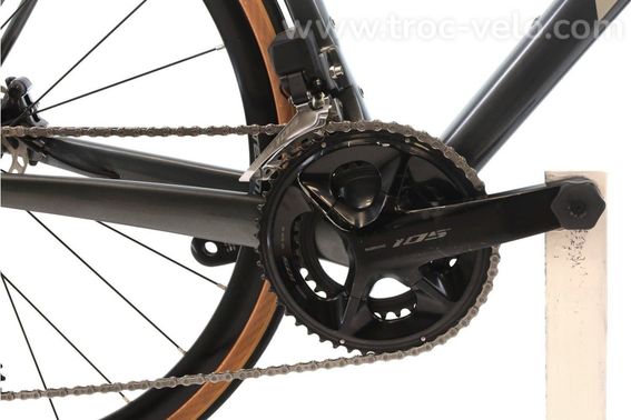 Produit Reconditionne    Bh Sl1 2 9 Di2 12v    Vert   Velo De Route   Tres Bon Etat - 4
