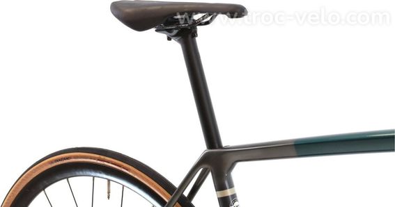 Produit Reconditionne    Bh Sl1 2 9 Di2 12v    Vert   Velo De Route   Tres Bon Etat - 8