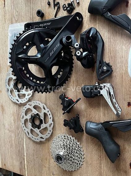 Groupe Shimano 105 Di2 12v