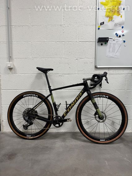 Gravel Conor