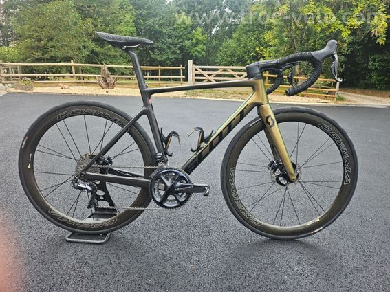 SCOTT ADDICT RC15 TAILLE M/54 TBE Di2