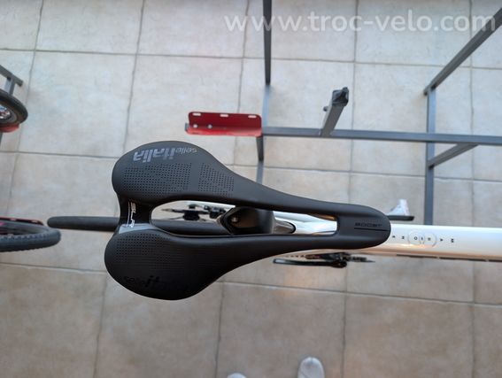 TREK MADONE SL7 monte SRAM  - 7