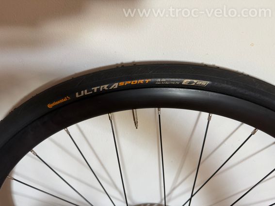 Paire de roues Shimano RS171 + Cassette Ultegra 12V + Disques + Pneus – État neuf - 10