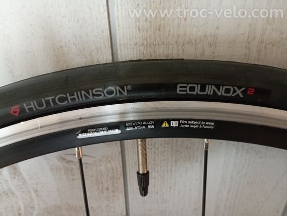 Paire de roues Shimano RS - 2