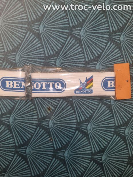 Vends Bandeau de cyclisme vintage "BENOTTO"   - 1