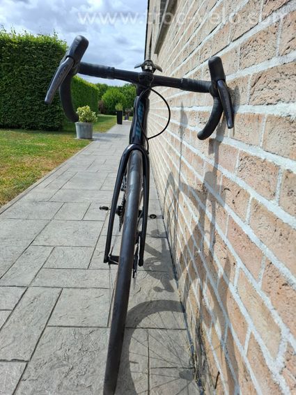 Giant TCR Advanced Pro taille M, petit coup dans le verni - 4
