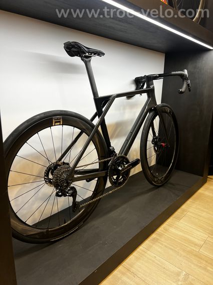 Lapierre Xelius DRS Raw Carbon 2025 - 11