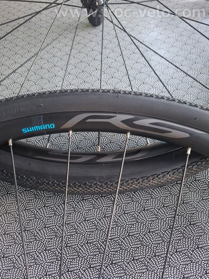 Paire de roues route et gravel