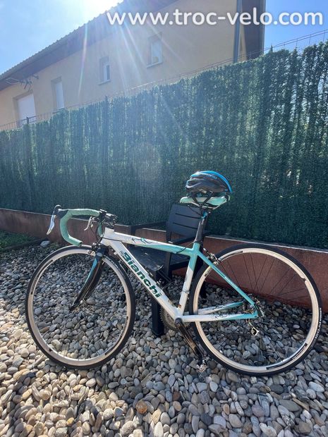 Vélo de route marque bianchi, bon état dans l’ensemble, pneu neuf, - 1