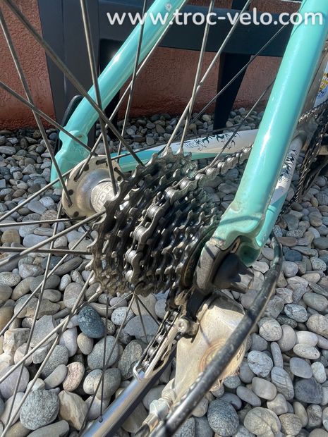 Vélo de route marque bianchi, bon état dans l’ensemble, pneu neuf, - 2