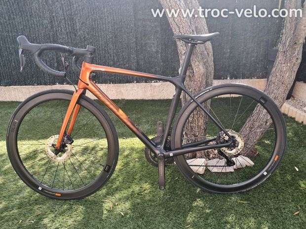 VELO DE ROUTE GIANT TCR ADVANCED PRO DISC 0 - 1