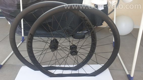 jante carbone BONTRAGER. - 2