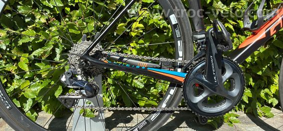 Giant TCR advanced ML - Ultegra Di2 - Roue DTswiss carbone - 3