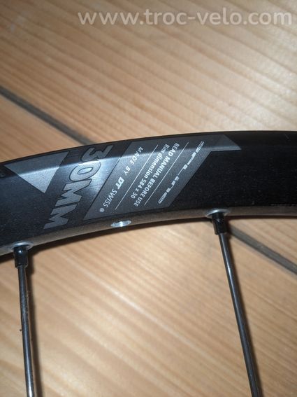 ROUE ARRIERE DT Swiss VTT E1900 spline 27.5” - 2