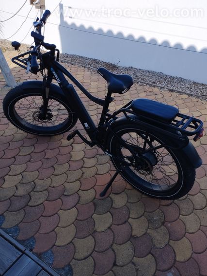 Vélo fatbike EMOG