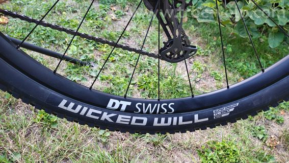 Canyon Neuron CF 8 (2023) – Carbone – Taille M – Quasi Neuf - 11