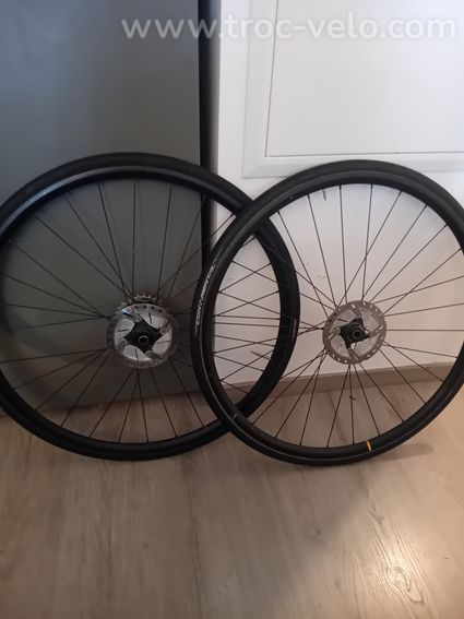 Roue Mavic à disque
