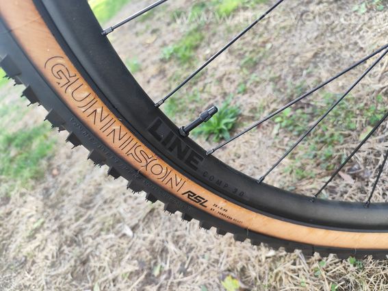 Canyon Lux cf7 - 7