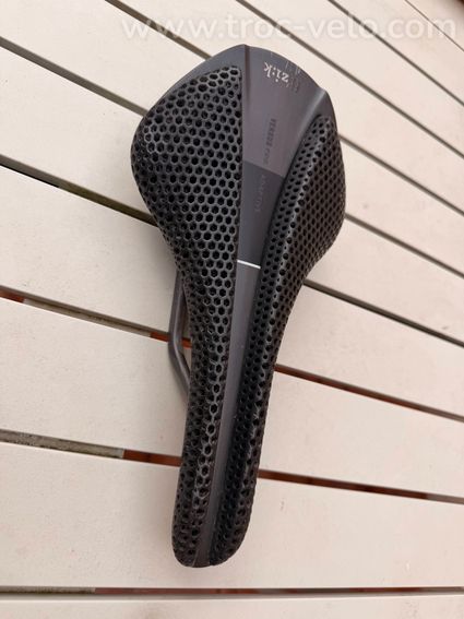Selle Fizik Antares Versus Evo 00 Adaptive – Rails Carbone (Regular)