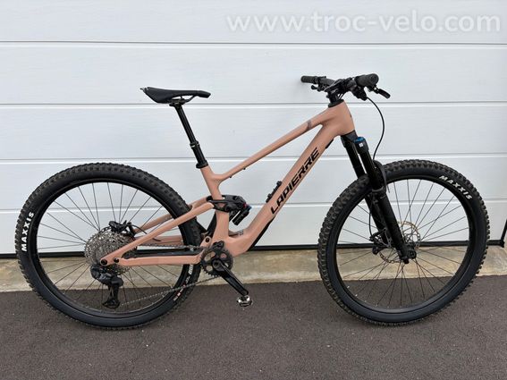 VTT ALL MOUNTAIN LAPIERRE ZESTY CF7.9 TAILLE M SHIMANO XT DI2 - 7