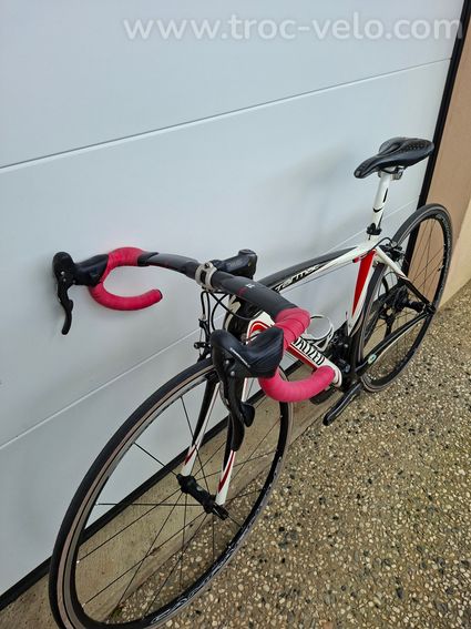 VELO ROUTE SPECIALIZED TARMAC taille S - 950 Euros COMPLET - 3