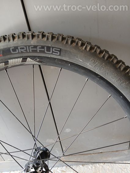 Roue avant VTT ROVAL 27,5 Tubeless - 7