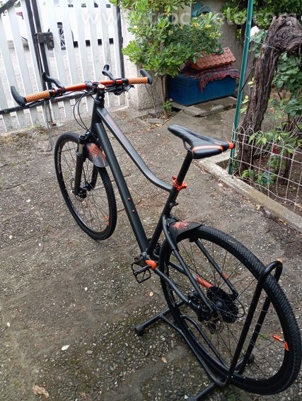 Décathlon Riverside 700
