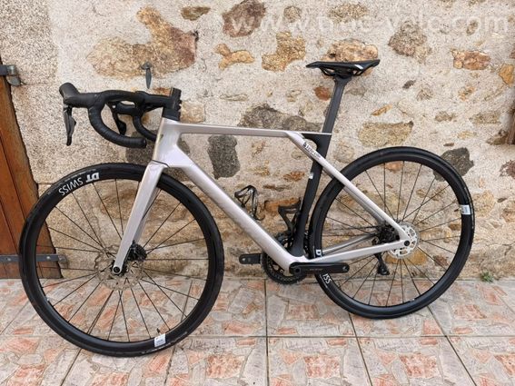 Vélo de route carbone – Shimano 105 Di2 – Roues DT Swiss – Taille M - 3