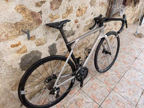 Vélo de route carbone – Shimano 105 Di2 – Roues DT Swiss – Taille M - 7