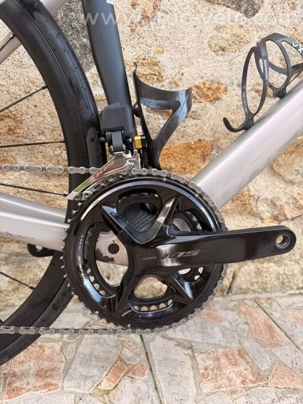 Vélo de route carbone – Shimano 105 Di2 – Roues DT Swiss – Taille M - 14