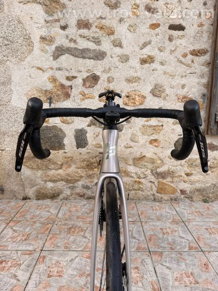 Vélo de route carbone – Shimano 105 Di2 – Roues DT Swiss – Taille M - 15