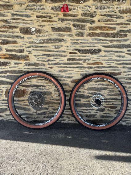 Paire de roue carbone VTT Scope R2O - 2