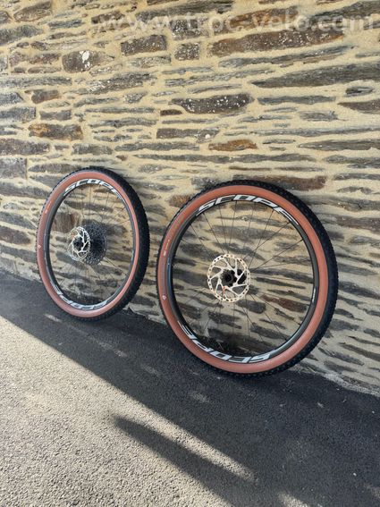 Paire de roue carbone VTT Scope R2O - 3
