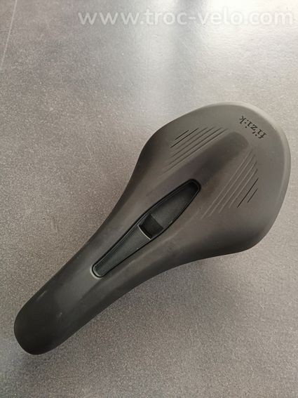 Selle FIZIK Vento Argo X3 140mm neuve