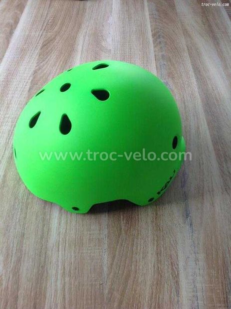 Casque KALI maha solid vert fluo 100% neuf  - 1